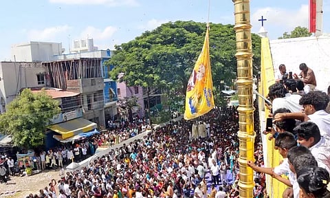 கோவை புலியகுளம் அந்தோணியார் ஆலய தேர்பவனி திருவிழா கொடியேற்றம்