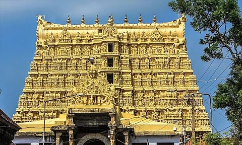 கேரளா: ஸ்ரீ பத்மநாப சுவாமி கோவிலில் 270 ஆண்டுகளுக்கு பின் நடந்த மகா கும்பாபிஷேகம்