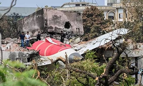 குஜராத் விமான விபத்து: பிரிட்டிஷ் தம்பதியின் கடைசி வார்த்தை