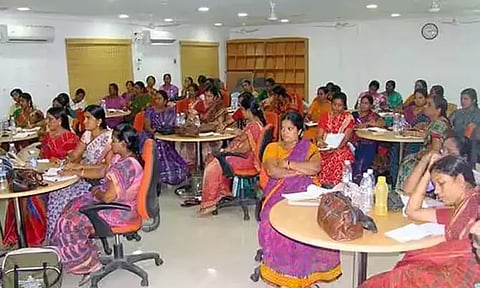 ஆசிரியர்களுக்கான பொது மாறுதல் கலந்தாய்வு - இன்று முதல் விண்ணப்பிக்கலாம்