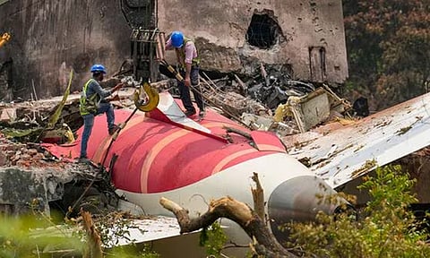 ஆமதாபாத் விபத்து: ஏர் இந்தியா கருப்பு பெட்டி அமெரிக்காவுக்கு அனுப்பி வைப்பு