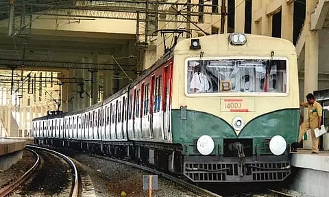 தாம்பரத்தில் ரெயிலை ஓட்டிச் செல்ல முயன்ற வடமாநில இளைஞர் - அதிர்ச்சி சம்பவம்