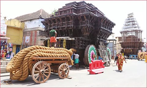 நெல்லையப்பர் கோவில் ஆனித்திருவிழா: சுவாமி தேருக்கு புதிய வடம் பொருத்தும் பணி