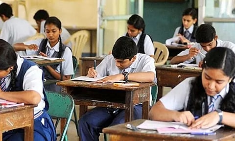 சிபிஎஸ்இ 10-ம் வகுப்புக்கு ஆண்டுக்கு 2 முறை பொதுத் தேர்வு