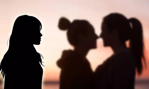 14 வயது மகளுடன் ஓரினச்சேர்க்கையில் ஈடுபட்ட தாய்... போலீசில் பகீர் வாக்குமூலம்