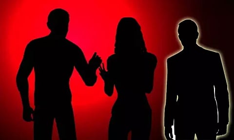 கள்ளக்காதலி யாருக்கு சொந்தம்... சண்டையிட்ட 2 தொழிலாளிகள்... அடுத்து நடந்த கொடூரம்