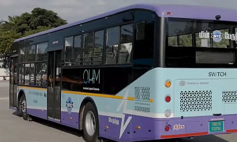 மின்சார பஸ்களில் ரூ.1,000- பயண அட்டை செல்லுமா? போக்குவரத்து கழகம் விளக்கம்