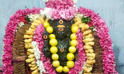 அஷ்டமி சிறப்பு வழிபாடு... கால பைரவருக்கு அபிஷேக ஆராதனை