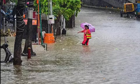 இமாசல பிரதேசத்தில் மழைக்கு 43 பேர் பலி; 10 மாநிலங்களுக்கு ஆரஞ்சு அலெர்ட்