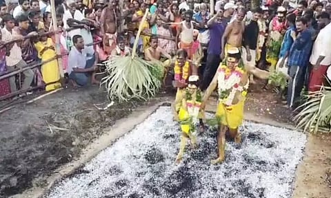 பெரிய கிளாம்பாக்கம் திரௌபதி அம்மன் கோவிலில் தீமிதி விழா