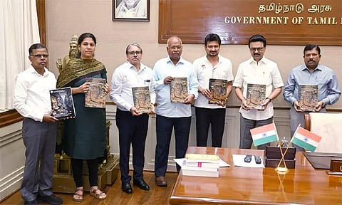 மாநில திட்டக் குழுவால் தயாரிக்கப்பட்ட 4 அறிக்கைகள்: முதல்-அமைச்சரிடம் வழங்கப்பட்டது