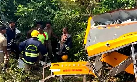 கடலூர்: கோர ரெயில் விபத்து; நடந்தது என்ன? ரெயில்வே விளக்கம்