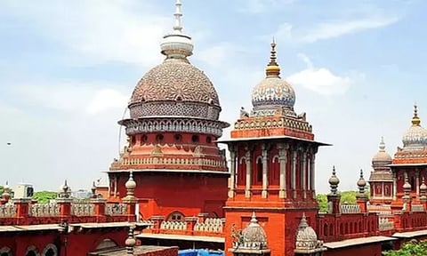 பொன்முடிக்கு எதிரான வழக்கு; மைக்கை பிடிக்கும் அரசியல் தலைவர்கள் யோசித்து பேச வேண்டும்: ஐகோர்ட்டு எச்சரிக்கை