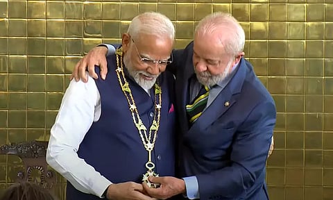 பிரதமர் மோடிக்கு பிரேசிலின் உயரிய விருது வழங்கி கவுரவிப்பு