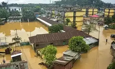 வெள்ளம், நிலச்சரிவால் பாதிக்கப்பட்ட 6 மாநிலங்களுக்கு ரூ.1,067 கோடி நிதி