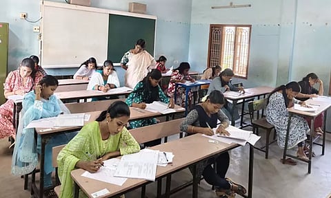 கன்னியாகுமரி: 120 தேர்வு மையங்களில் குரூப் 4 தேர்வு- கலெக்டர் அழகுமீனா ஆய்வு