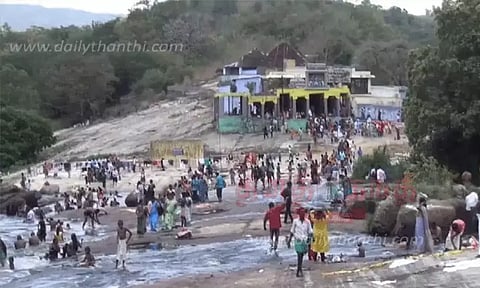 ஆடி அமாவாசை திருவிழா: காரையாறு சொரிமுத்து அய்யனார் கோவிலில் நாளை கால்நாட்டு விழா