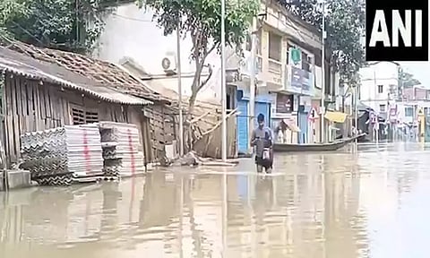 மேற்கு வங்காளம்: கனமழைக்கு 2 பேர் பலி