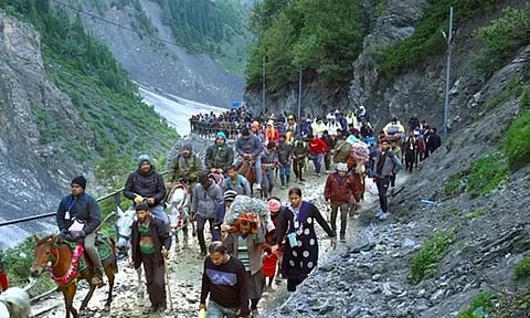 அமர்நாத்தில் 2 லட்சம் பக்தர்கள் தரிசனம்: 6,143 பக்தர்களுடன் 13-வது குழு பயணம்