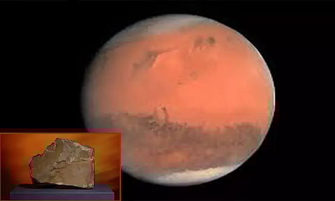 25 கிலோ எடை கொண்ட செவ்வாய்கிரக விண்கல் ஏலம்