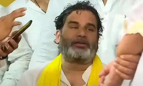 பீகாரில் ரோடு ஷோவின் போது பிரசாந்த் கிஷோருக்கு காயம்