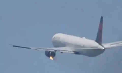 நடு வானில் என்ஜினில் தீ: அவசரமாக தரையிறக்கப்பட்ட டெல்டா ஏர்லைன்ஸ் விமானம்