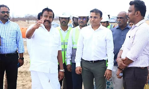 கடல்நீரை குடிநீராக்கும் நிலையத்தின் கட்டுமான பணி - அமைச்சர் கே.என்.நேரு ஆய்வு