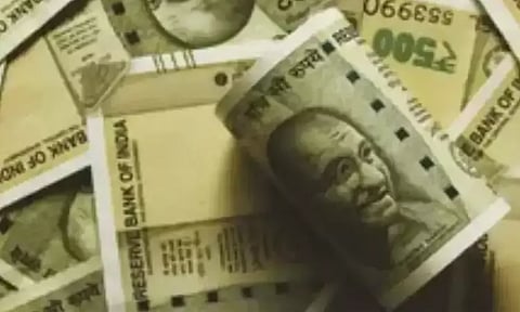 மகளிர் உதவித்தொகை திட்டத்தில் முறைகேடு: 14 ஆயிரம் ஆண்களிடம் பணத்தை திரும்ப பெற மராட்டிய அரசு முடிவு