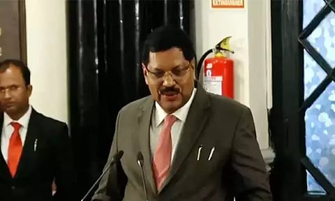 'மக்களுக்கு விழிப்புணர்வு இல்லாவிட்டால் உரிமைகளால் எந்த பயனும் இல்லை' - சுப்ரீம் கோர்ட்டு தலைமை நீதிபதி