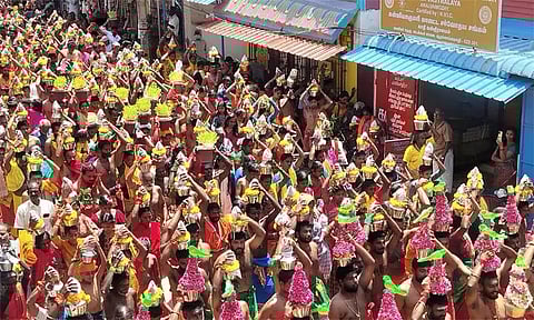 முப்பந்தல் ஆலமூடு அம்மன் கோவிலில் விமரிசையாக நடைபெற்ற பால்குட ஊர்வலம்