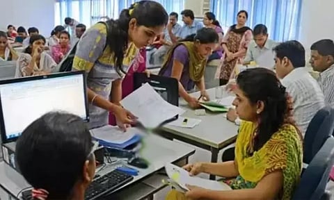 என்ஜினீயரிங் 2-ம் கட்ட கலந்தாய்வு நிறைவு: 80,650 மாணவர்களுக்கு தற்காலிக ஒதுக்கீட்டு ஆணை