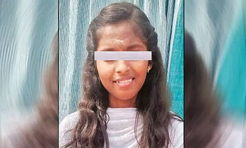 சமூகவலைதளத்தில் புகைப்படம் வெளியிடுவதை கண்டித்த காதலன்.. மாணவி எடுத்த விபரீத முடிவு