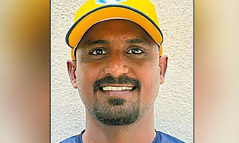 முதல் டிவிசன் கிரிக்கெட்: 10 விக்கெட் வீழ்த்தி சந்திரசேகர் சாதனை