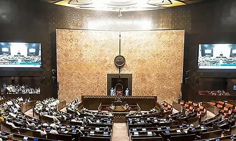 மணிப்பூரில் ஜனாதிபதி ஆட்சியை நீட்டிக்க முடிவு.. மக்களவையில் தீர்மானம் நிறைவேற்றம்