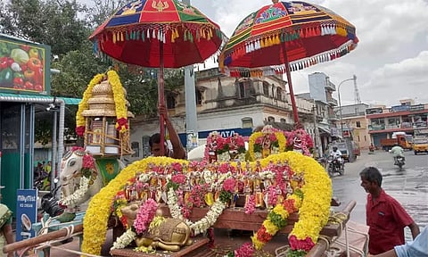 சென்னிமலை கைலாசநாதர் கோவிலில் சுந்தரமூர்த்தி நாயனார் குருபூஜை விழா