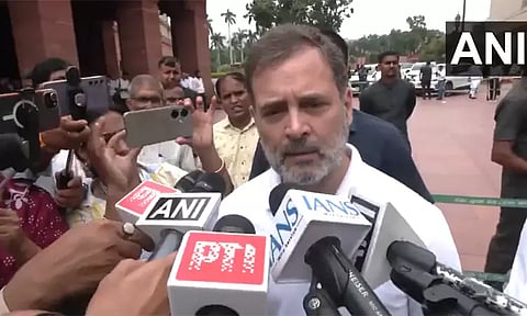 வாக்குகளை திருடும் தேர்தல் ஆணையம் - ராகுல்காந்தி பரபரப்பு குற்றச்சாட்டு