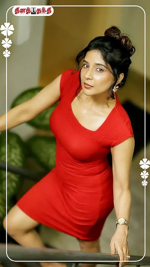 நடிகை சாக்ஷி அகர்வாலின் லேட்டஸ்ட் கிளிக்ஸ்..!