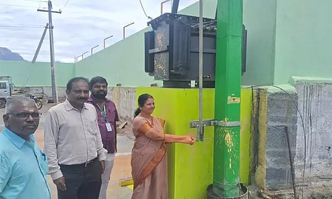 கோல்டன்நகரில் ரூ.9.76 லட்சம் மதிப்பில் புதிய மின்மாற்றி: திருநெல்வேலி மேற்பார்வை பொறியாளர் தொடங்கி வைத்தார்