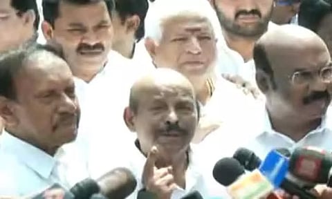 "திமுகவுடன் கள்ள உறவில் இருப்பதை நிரூபித்துவிட்டார் ஓபிஎஸ்.." - முன்னாள் அமைச்சர் பொன்னையன்