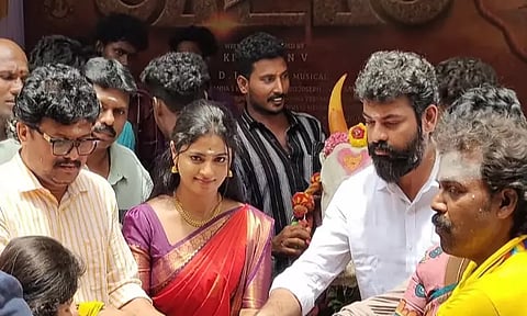 Vimal's 'Vadam' movie worship held at Masani Amman temple