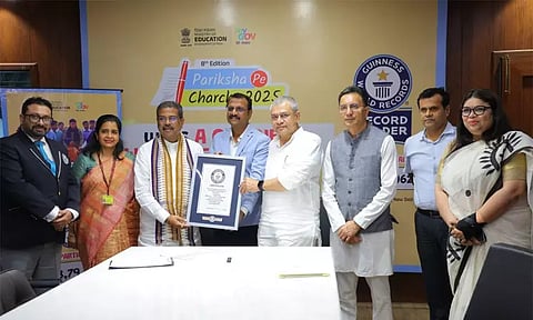 ஒரே மாதத்தில் 3.53 கோடி பேர் பதிவு: மோடியின் பரிக்ஷா பே சர்ச்சா திட்டம் கின்னஸ் சாதனை