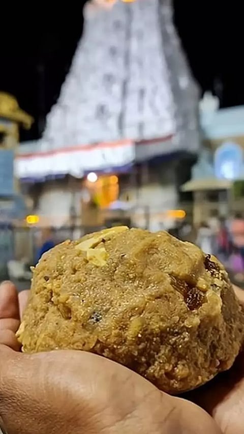 உலக புகழ்பெற்ற திருப்பதி லட்டு உருவான கதை..!