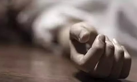 பீரோ மீது இருந்த புத்தகத்தை எடுத்தபோது விபரீதம்.. 6-ம் வகுப்பு மாணவிக்கு நேர்ந்த சோகம்