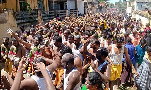 தேவகோட்டை: முத்துமாரியம்மன் கோவில் ஆடி உற்சவ விழா.. பால்குட ஊர்வலம்