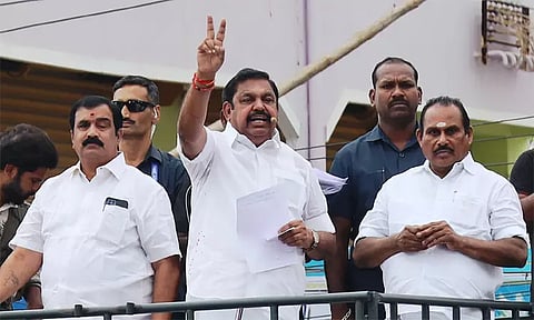 தமிழகத்தில் எங்கே இருக்கிறது சட்டம் ஒழுங்கு? எடப்பாடி பழனிசாமி கேள்வி