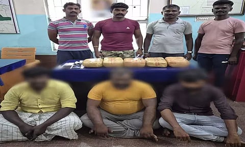கோவில்பட்டியில் 10 கிலோ கஞ்சா; 2 கார்கள் பறிமுதல்: 3 பேர் கைது