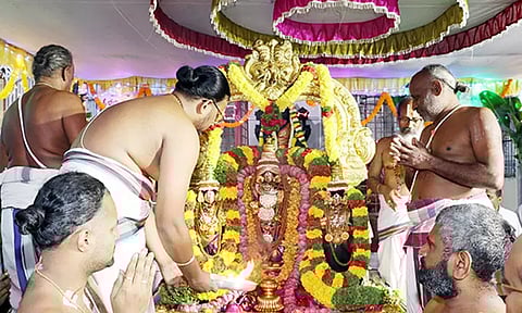 திருப்பதி: விகனச மகரிஷி சன்னதியில் எழுந்தருளிய மலையப்ப சுவாமி