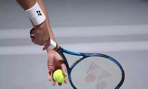 சின்சினாட்டி ஓபன் டென்னிஸ்: சிட்சிபாஸ் அதிர்ச்சி தோல்வி