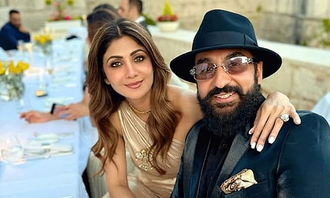 நடிகை ஷில்பா ஷெட்டி, கணவர் ராஜ்குந்த்ரா மீது வழக்குப்பதிவு