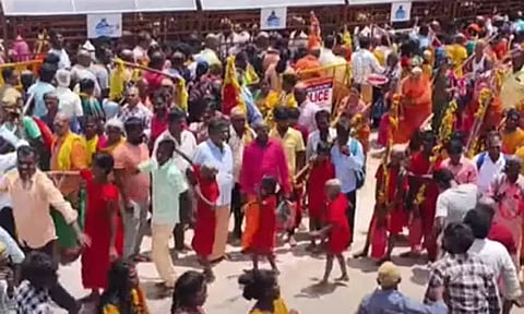 திருத்தணி முருகன் கோவிலில் குவிந்த பக்தர்கள் - பரணி காவடி எடுத்து வழிபாடு